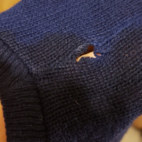 Sweater vest - Picture 7 of 10